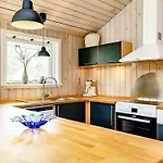 5 Star Holiday Home In Vaeggerlose * Bøtø By