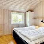 5 Star Holiday Home In Vaeggerlose