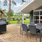 5 Star Holiday Home In Vaeggerlose