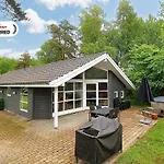 5 Star Holiday Home In Vaeggerlose